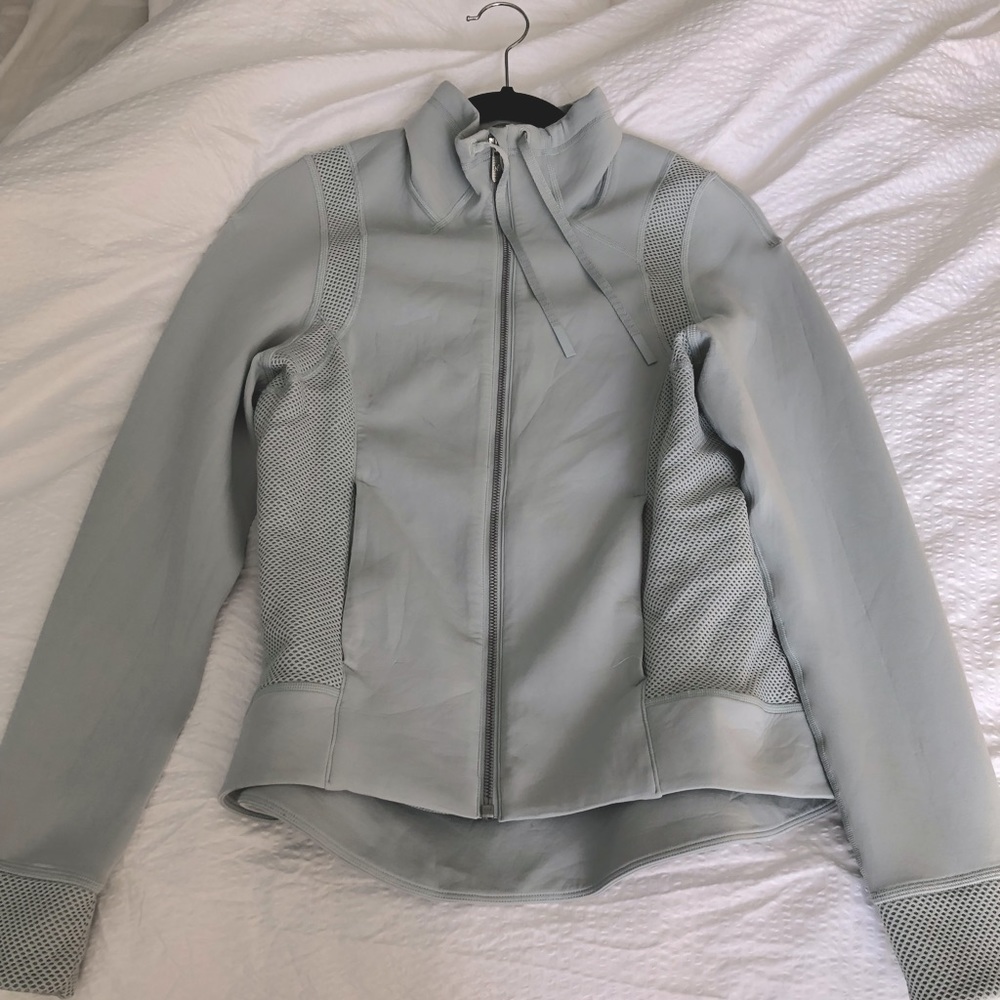 Lulu Lemon Light Jacket/Sweater